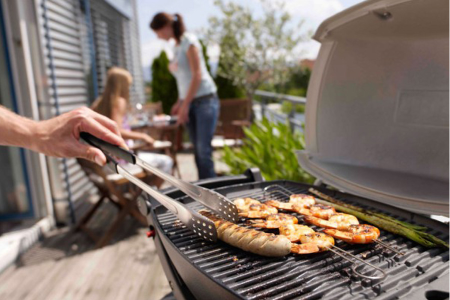 Una buena opción para una pequeña terrraza es la Barbacoa Weber Gas Q100